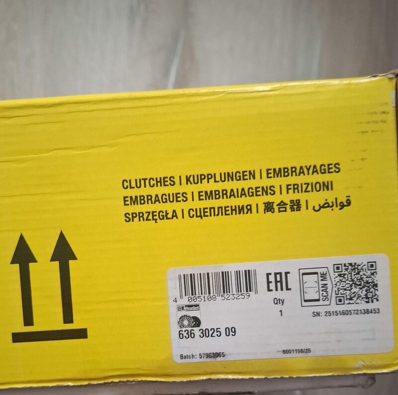 Vand doua chituri de ambreiaj noi