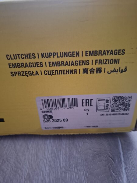 Vand doua chituri de ambreiaj noi